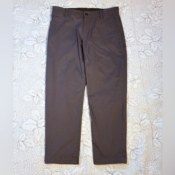 NIKE Dri- Fit Flat Front Classic Pants in Gray Mens Size 34x30 - Picture 12 of 13